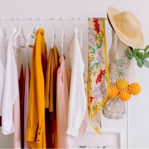 Meet your Posher, Iris